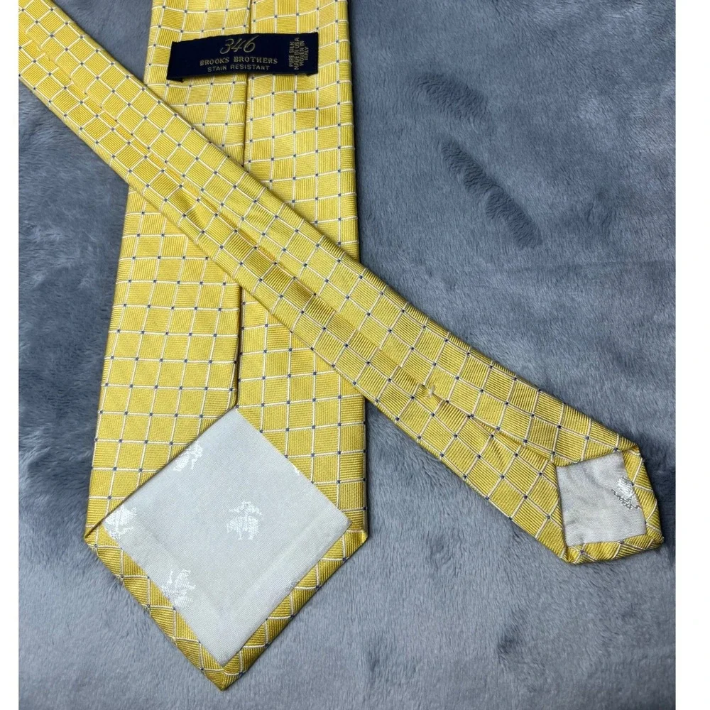 Brooks Brothers 346 Mens Silk Tie Yellow Blue‎ Micro Check Grid Stain Resistant